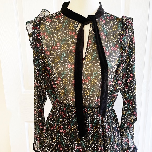 Zara floral chiffon dress with bow tie - Picture 3 of 3